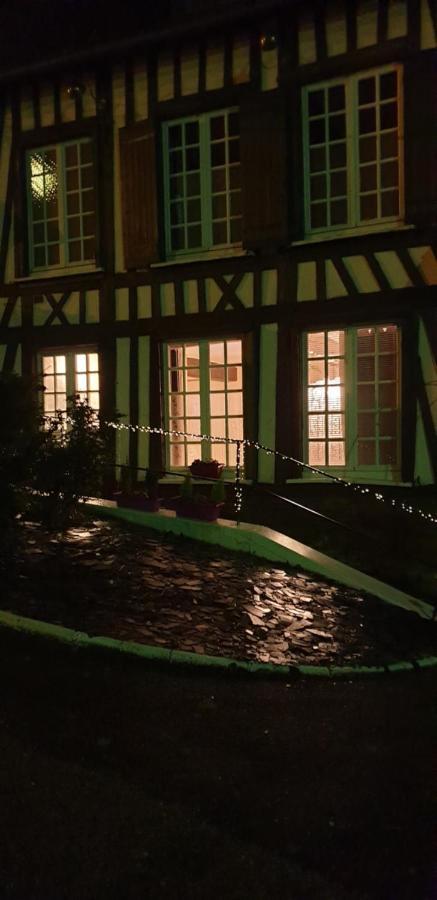 Le Mouton Gras Hotel Aumale Exterior photo